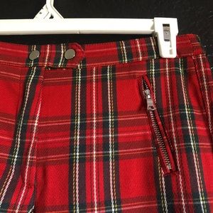 H and m red plaid London Town pants